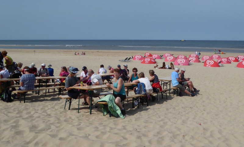 5-1 Een rustplekje op het strand bij Bergen aan Zee