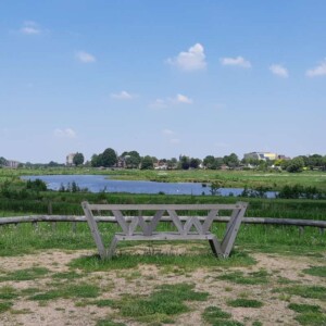 Wandelbankje bij de Vech