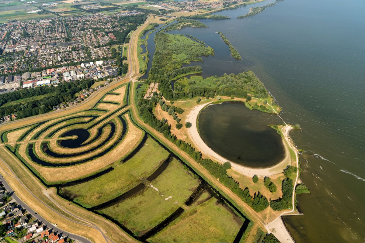 Luchtfoto Koopmanspolder gemeente Medemblik