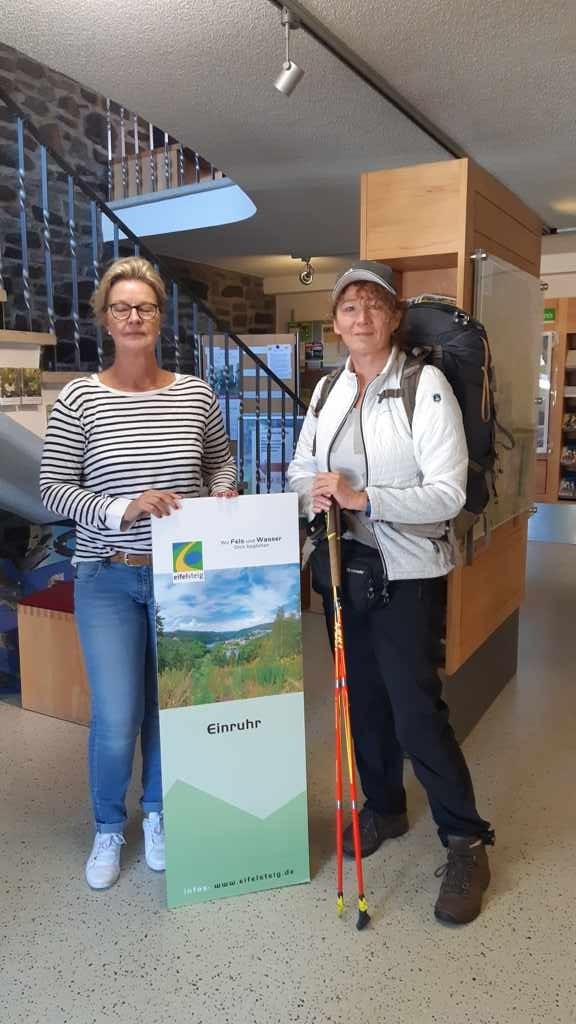 Eifelsteig Etappe 4 - Wandelvrouw