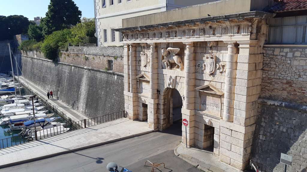 Stadwandeling Zadar - toegangspoort schiereiland