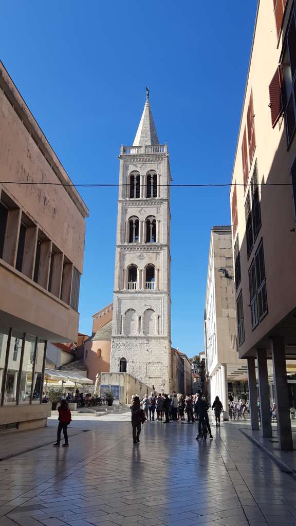 Stadwandeling Zadar - toren sint Anastasia kathedraal