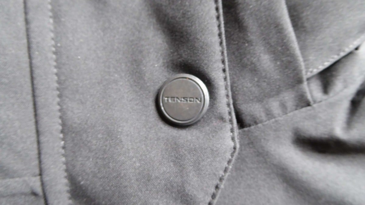 Review van een jas de SALE!: Tenson Trinity, een 3-in-1 outdoorjas Wandelvrouw