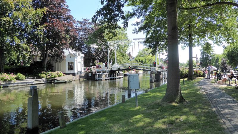 Noord-Hollandpad etappe 15: wandelen van Abcoude tot ’s Gravenland - Ophaalbrug Vreeland