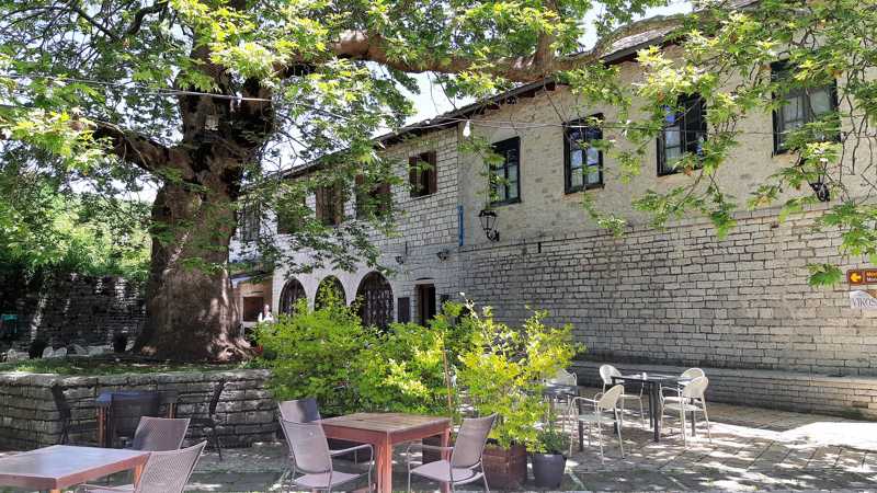 Dorpsplein Monodendri - Zagoria