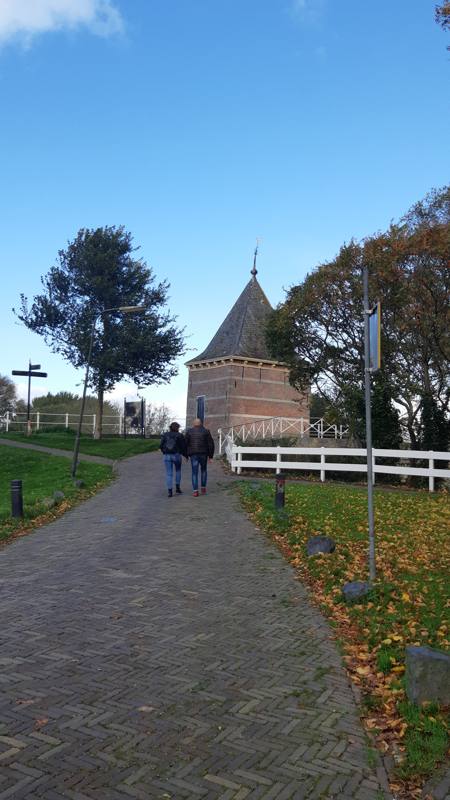 Ouwe Gouwsboom langs nieuw streekpad Westfriese Omringdijk
