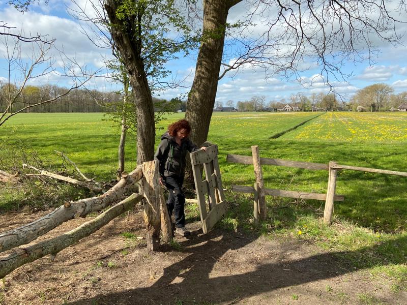 Door een klaphekje wandelen