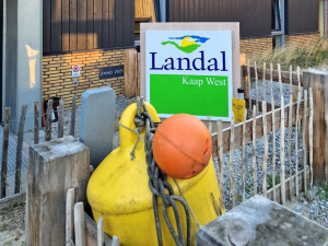 bord en boei Landal strandappartementen Kaap West