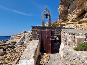 Het grotkerkje van Agia Pelagia op Kythira