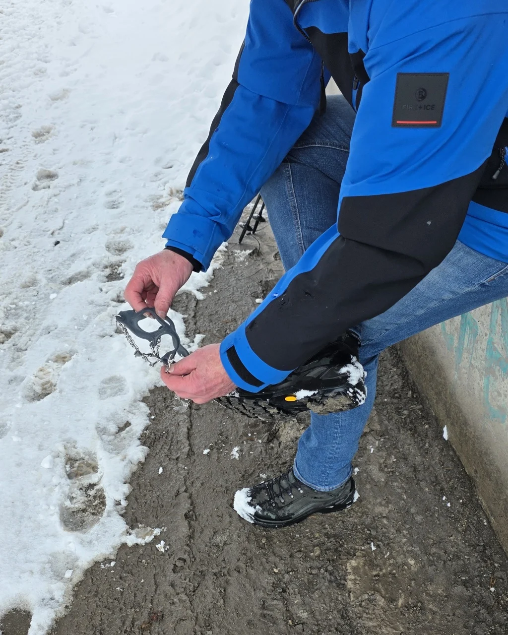 spikes winterspikes aantrekken