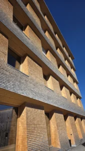 het nieuwe 'Posthus' in het centrum van Egg, Oostenrijk.